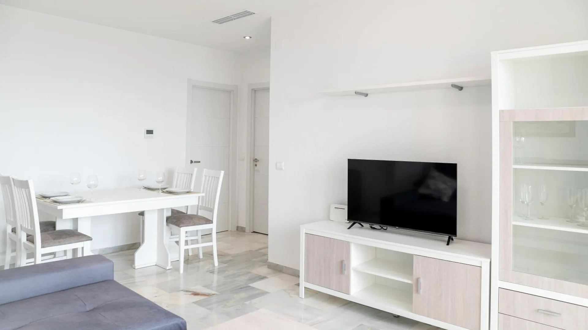 Exquisito Apartamento En Alquiler Con Vistas Panoramicas Al Mar En Benalmadena 0*,  Spain